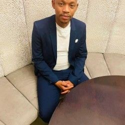 Mr Thulani Mnguni